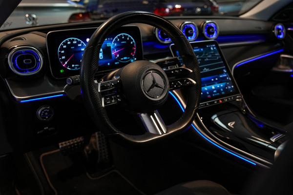 Mercedes-Benz C-Klasse 200 4MATIC AMG Line Burmester Panodak Ambient 360 Camera Dode Hoek Keyless