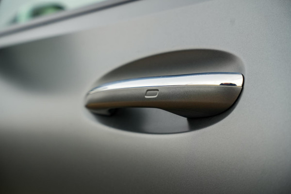 Mercedes-Benz C-Klasse 200 4MATIC AMG Line Burmester Panodak Ambient 360 Camera Dode Hoek Keyless