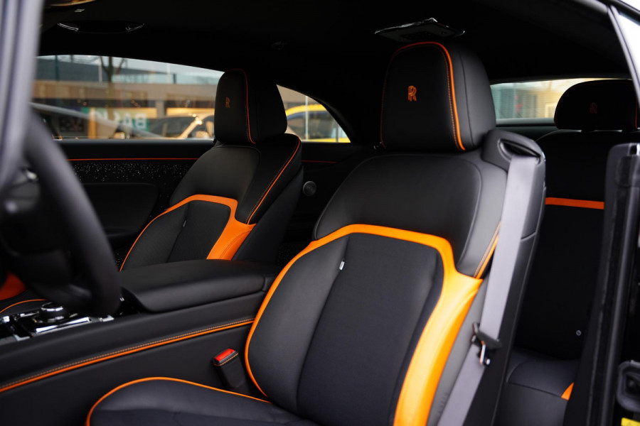 Rolls-Royce Spectre AWD Two Tone / Bespoke Audio / Pinstripe Mandarin / NL-Car