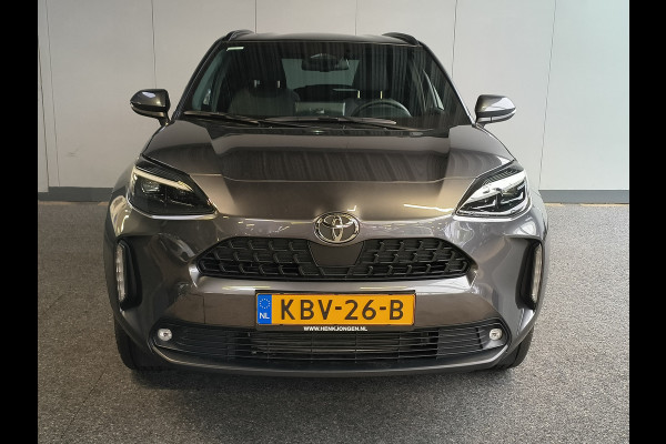 Toyota Yaris Cross 1.5 Hybrid 115 First Edition Rijklaar + Fabrieksgarantie Henk Jongen Auto's in Helmond,  al 50 jaar service zoals 't hoort!
