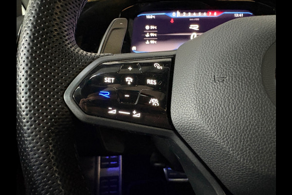 Volkswagen Golf 2.0 TSI R 4Motion, Pano, Akra, Downpipe, HK, HUD