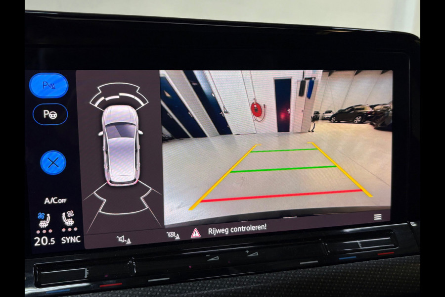 Volkswagen Golf 2.0 TSI R 4Motion, Pano, Akra, Downpipe, HK, HUD