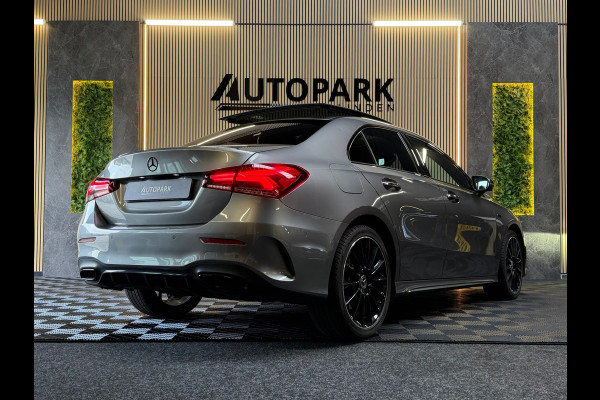 Mercedes-Benz A-Klasse 250e Premium Plus |AMG|PANO|BURMESTER|360CAM|MEMORY|KEYLESS|SFEERVERLICHT|DEALER ONDERHOUDEN|218PK|BOMVOL!|