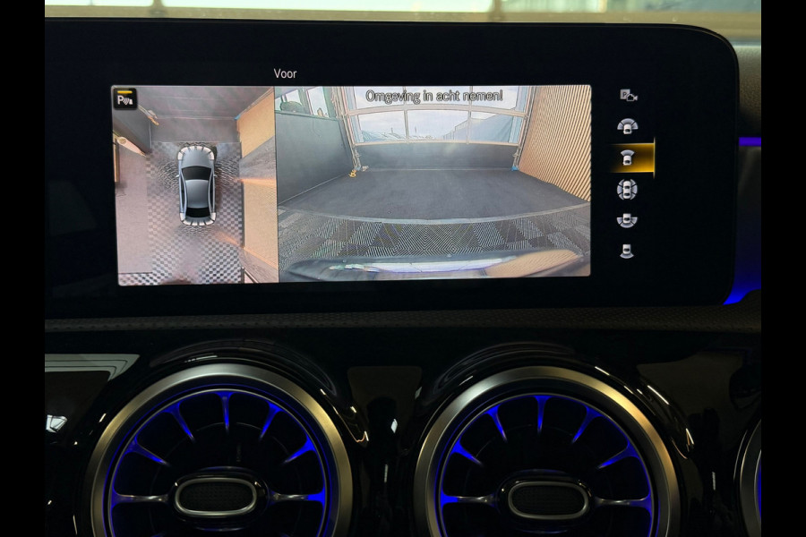 Mercedes-Benz A-Klasse 250e Premium Plus |AMG|PANO|BURMESTER|360CAM|MEMORY|KEYLESS|SFEERVERLICHT|DEALER ONDERHOUDEN|218PK|BOMVOL!|