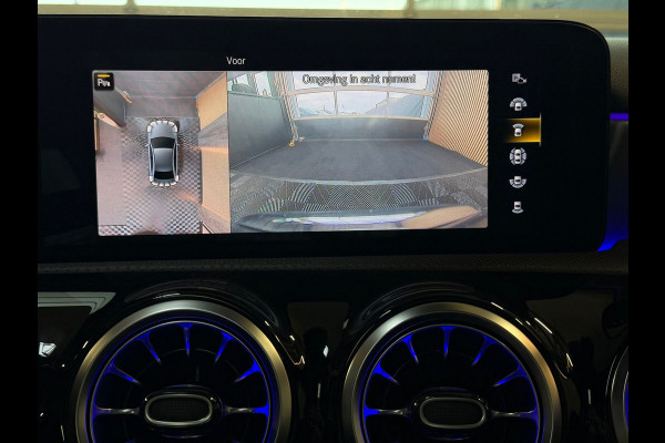 Mercedes-Benz A-Klasse 250e Premium Plus |AMG|PANO|BURMESTER|360CAM|MEMORY|KEYLESS|SFEERVERLICHT|DEALER ONDERHOUDEN|218PK|BOMVOL!|