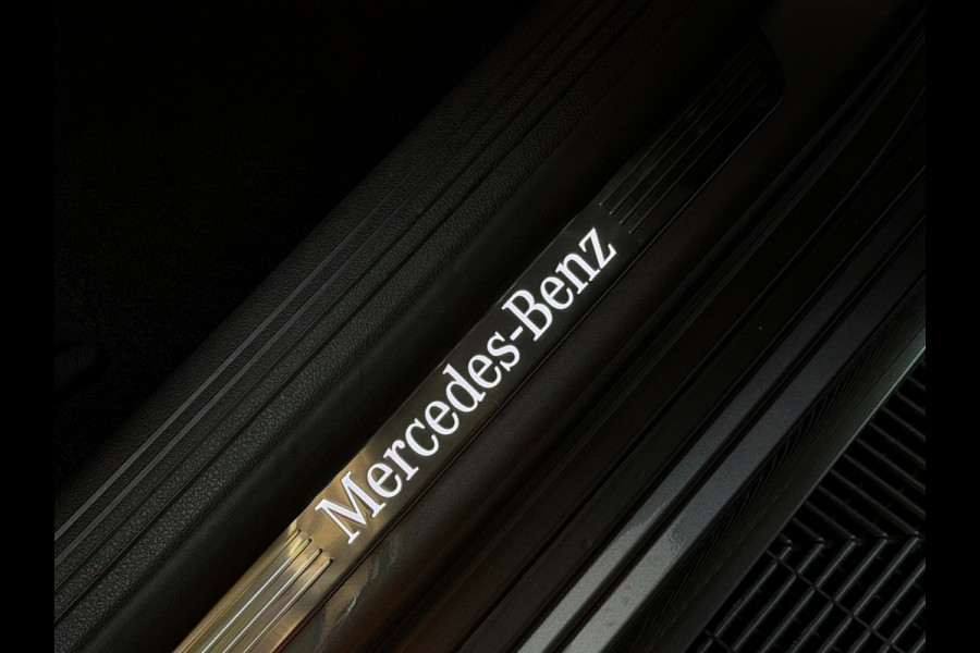 Mercedes-Benz A-Klasse 250e Premium Plus |AMG|PANO|BURMESTER|360CAM|MEMORY|KEYLESS|SFEERVERLICHT|DEALER ONDERHOUDEN|218PK|BOMVOL!|