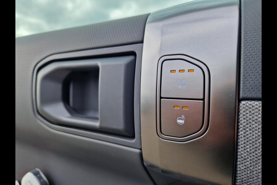 Kia EV3 Plus Advanced 81.4 kWh | Open Dak | Stoelverwarming | Harman / Kardon | Elektrische Achterklep |