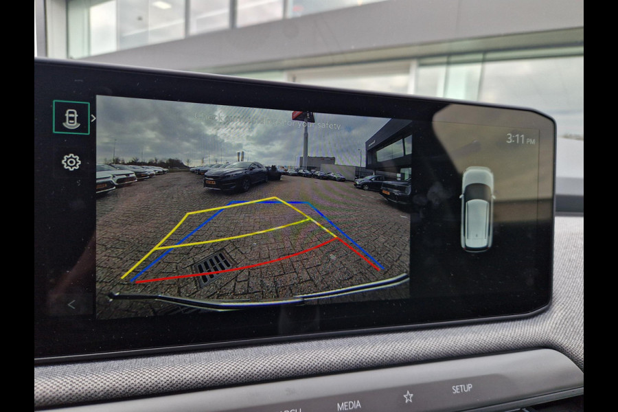 Kia EV3 Plus Advanced 81.4 kWh | Open Dak | Stoelverwarming | Harman / Kardon | Elektrische Achterklep |