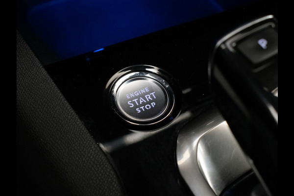 Peugeot 3008 1.2 PureTech Allure Sport (APPLE CARPLAY,NAVI,CAMERA,DIGITAL COCKPIT,PDC,CLIMATE,CRUISE,LED,SPORTSTOELEN,LM VELGEN)