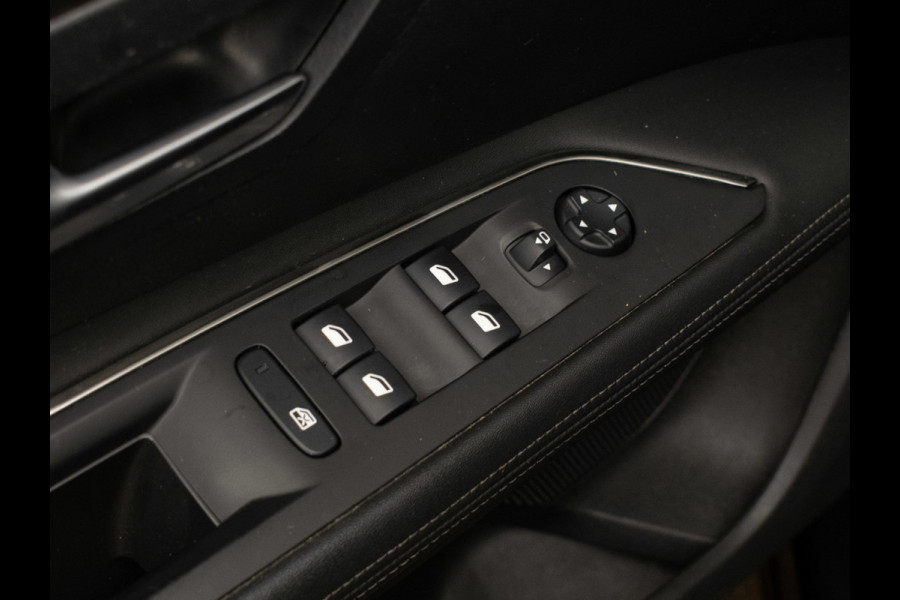 Peugeot 3008 1.2 PureTech Allure Sport (APPLE CARPLAY,NAVI,CAMERA,DIGITAL COCKPIT,PDC,CLIMATE,CRUISE,LED,SPORTSTOELEN,LM VELGEN)