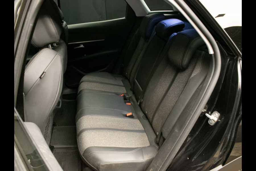 Peugeot 3008 1.2 PureTech Allure Sport (APPLE CARPLAY,NAVI,CAMERA,DIGITAL COCKPIT,PDC,CLIMATE,CRUISE,LED,SPORTSTOELEN,LM VELGEN)