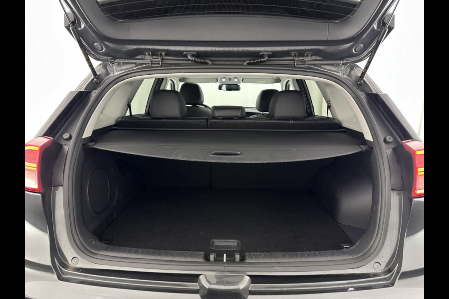 Kia e-Niro ExecutiveLine 64 kWh [ 3-Fase ] Aut. *PANO | LUXURY-LEATHER | JBL-AUDIO | FULL-LED | NAVI-FULLMAP | DAB | ADAPTIVE-CRUISE | CAMERA | MEMORY-PACK | LANE-ASSIST | CCS-FASTLOADER | KEYLESS | DIGI-COCKPIT | TOWBAR | 17"ALU*