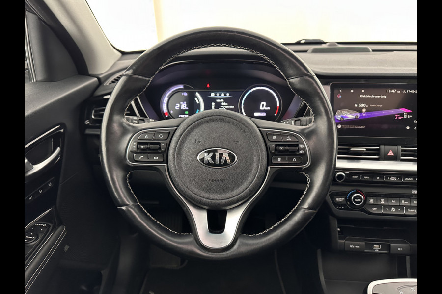 Kia e-Niro ExecutiveLine 64 kWh [ 3-Fase ] Aut. *PANO | LUXURY-LEATHER | JBL-AUDIO | FULL-LED | NAVI-FULLMAP | DAB | ADAPTIVE-CRUISE | CAMERA | MEMORY-PACK | LANE-ASSIST | CCS-FASTLOADER | KEYLESS | DIGI-COCKPIT | TOWBAR | 17"ALU*