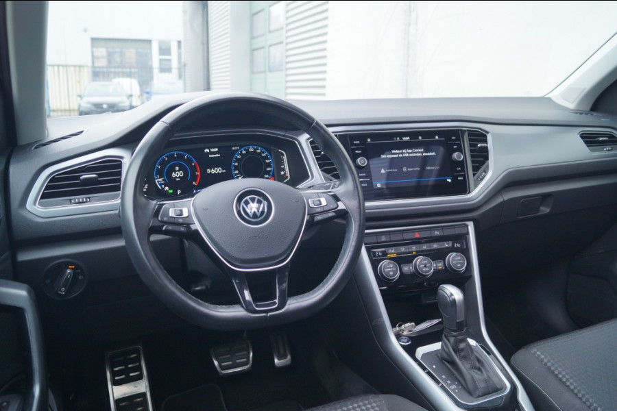 Volkswagen T-Roc 1.5 TSI 150pk DSG Style Active -PANO-LED-ECC-CAM-