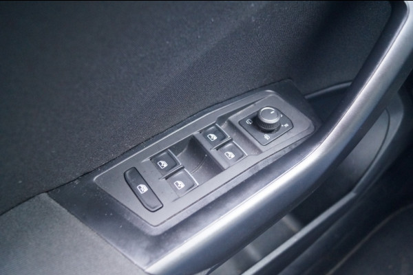 Volkswagen T-Roc 1.5 TSI 150pk DSG Style Active -PANO-LED-ECC-CAM-