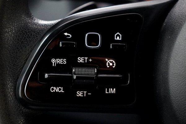 Mercedes-Benz Sprinter 317 CDI 170pk 9G Automaat D.C. Open Laadbak Trekhaak 3500kg 02-2023