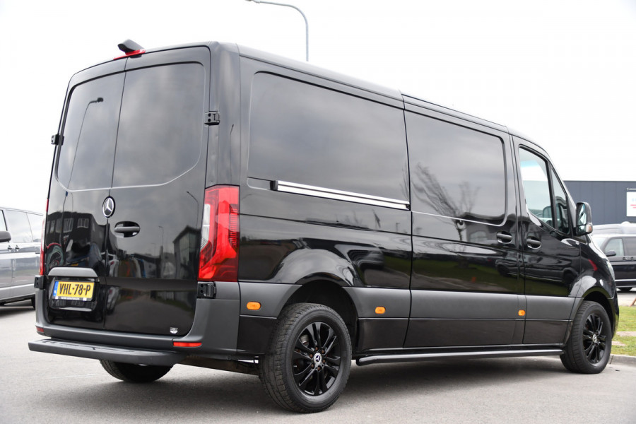 Mercedes-Benz Sprinter 314 2.2 CDI L2H1 Black Edition Camera, Cruise, Carplay, LED, 10,5'' Mbux, Leder, Automaat, Multimedia, Uniek!