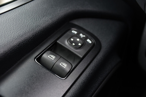 Mercedes-Benz Sprinter 314 2.2 CDI L2H1 Black Edition Camera, Cruise, Carplay, LED, 10,5'' Mbux, Leder, Automaat, Multimedia, Uniek!