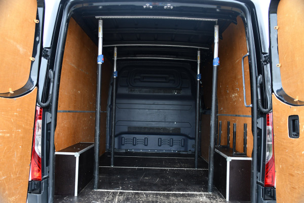 Mercedes-Benz Sprinter 314 2.2 CDI L2H1 Black Edition Camera, Cruise, Carplay, LED, 10,5'' Mbux, Leder, Automaat, Multimedia, Uniek!