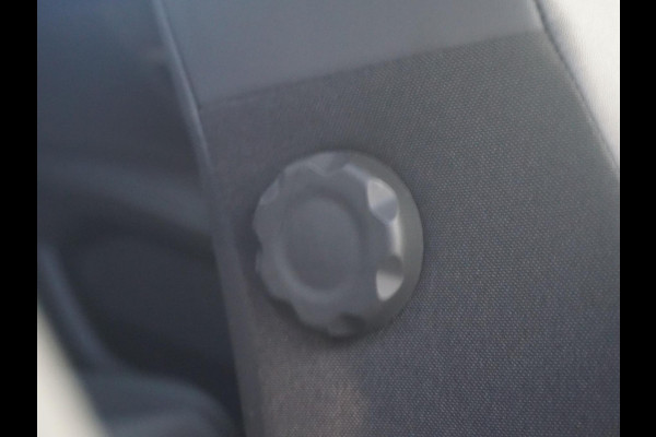 Peugeot 3008 1.6 HYbrid 225 Allure Winterpakket