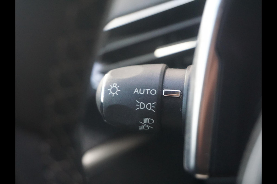 Peugeot 3008 1.6 HYbrid 225 Allure Winterpakket