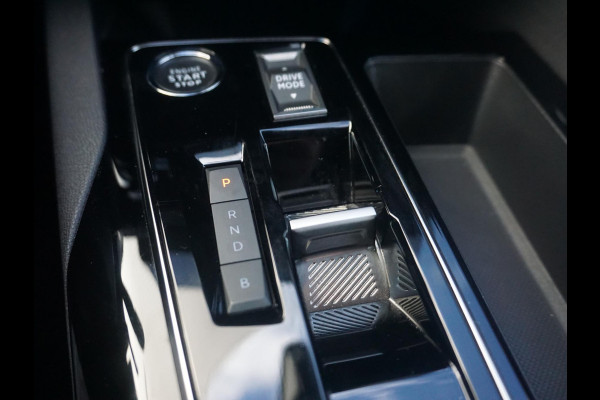 Peugeot 3008 1.6 HYbrid 225 Allure Winterpakket
