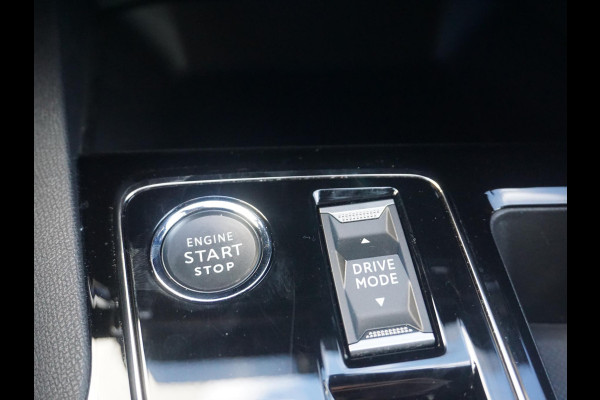 Peugeot 3008 1.6 HYbrid 225 Allure Winterpakket