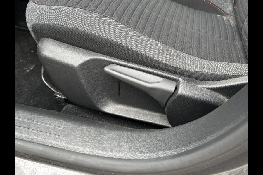 Peugeot 208 1.2 PureTech Active Pack 101pk Led Koplampen | Cruise control | Apple Carplay, Android auto | BTW auto | Navigatie