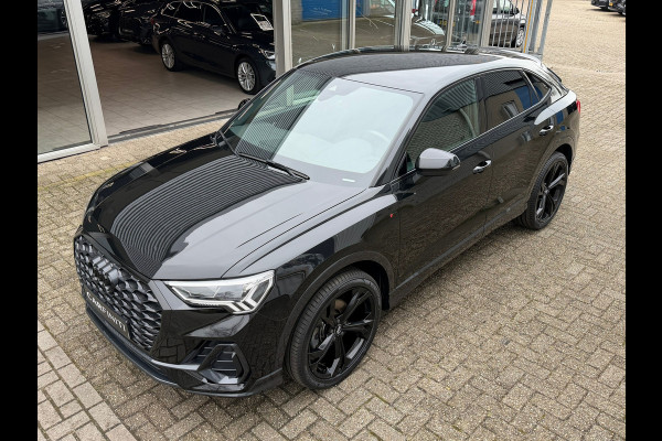 Audi Q3 Sportback 35 TFSI Advanced S Edition Automaat / 150 Pk / Navi / Cruise / Climate / Full Led / 20"Lichtmetaal.