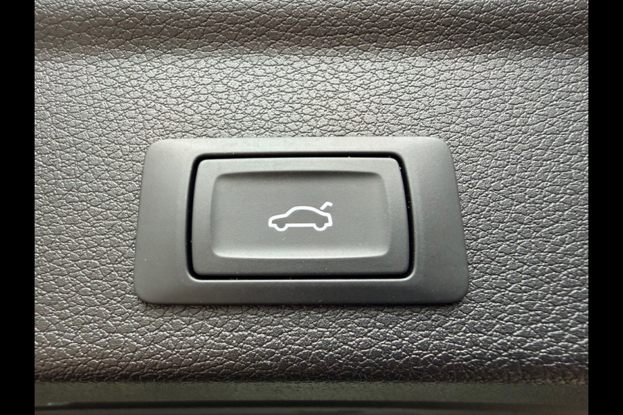 Audi Q3 Sportback 35 TFSI Advanced S Edition Automaat / 150 Pk / Navi / Cruise / Climate / Full Led / 20"Lichtmetaal.