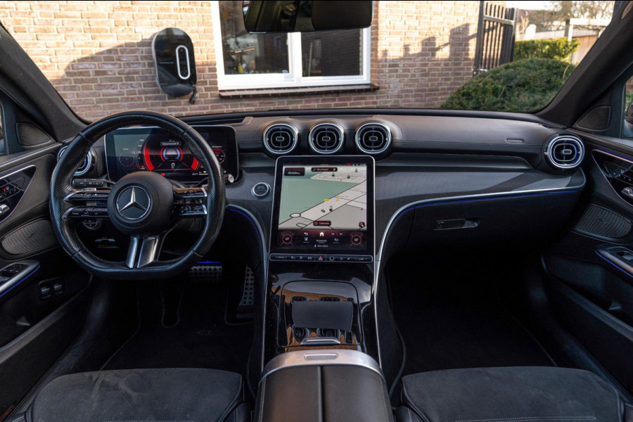 Mercedes-Benz C-Klasse Estate 300 e AMG Line 313 PK Pano 360 Camera Head-Up Ambiance Carbon 18''