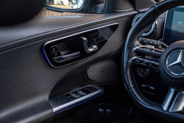 Mercedes-Benz C-Klasse Estate 300 e AMG Line 313 PK Pano 360 Camera Head-Up Ambiance Carbon 18''