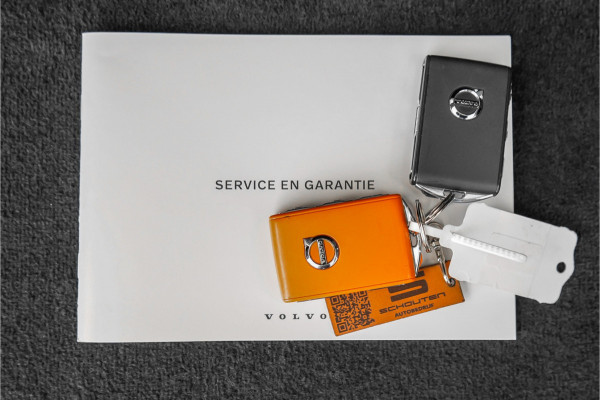 Volvo XC90 2.0 T8 Recharge AWD R-Design Pano Luchtvering Trekhaak H/K