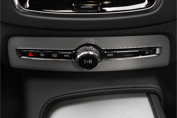 Volvo XC90 2.0 T8 Recharge AWD R-Design Pano Luchtvering Trekhaak H/K