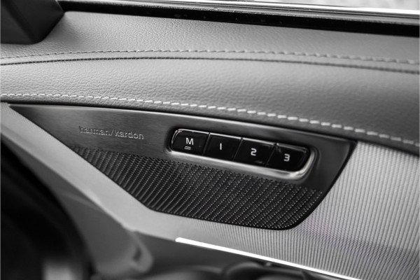 Volvo XC90 2.0 T8 Recharge AWD R-Design Pano Luchtvering Trekhaak H/K