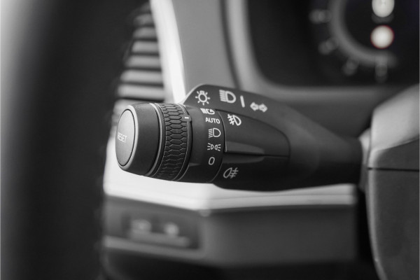 Volvo XC90 2.0 T8 Recharge AWD R-Design Pano Luchtvering Trekhaak H/K