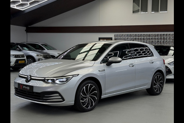 Volkswagen Golf 1.5 eTSI Style Edition Camera CarPlay