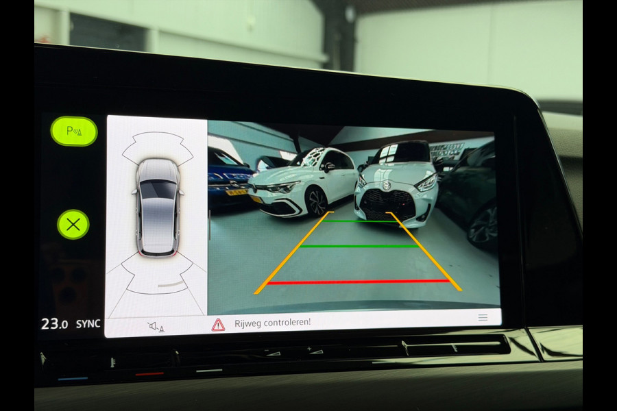 Volkswagen Golf 1.5 eTSI Style Edition Camera CarPlay