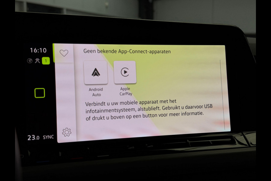 Volkswagen Golf 1.5 eTSI Style Edition Camera CarPlay