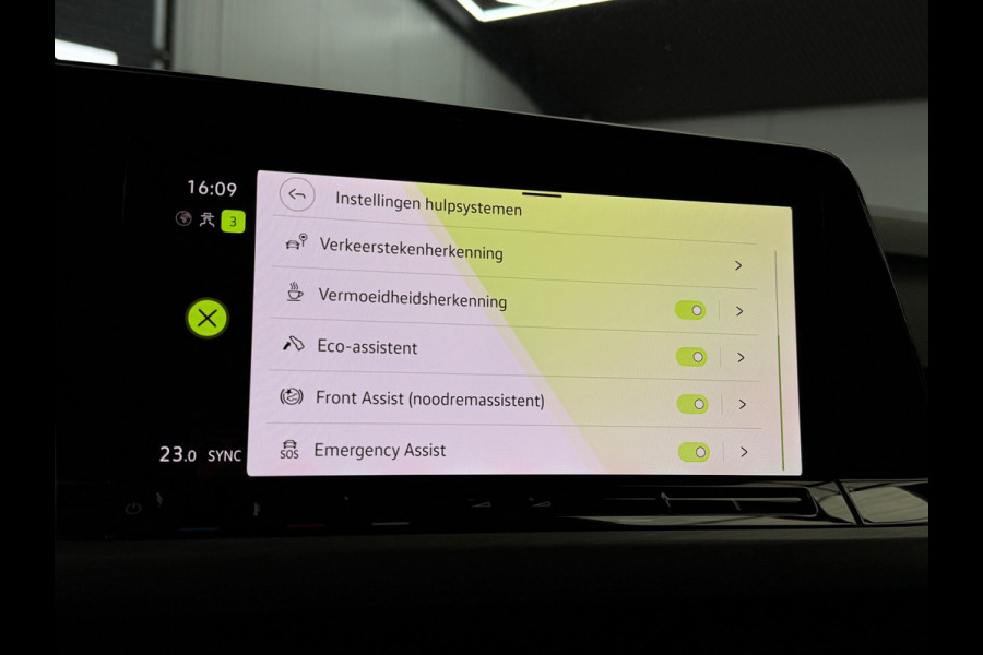 Volkswagen Golf 1.5 eTSI Style Edition Camera CarPlay