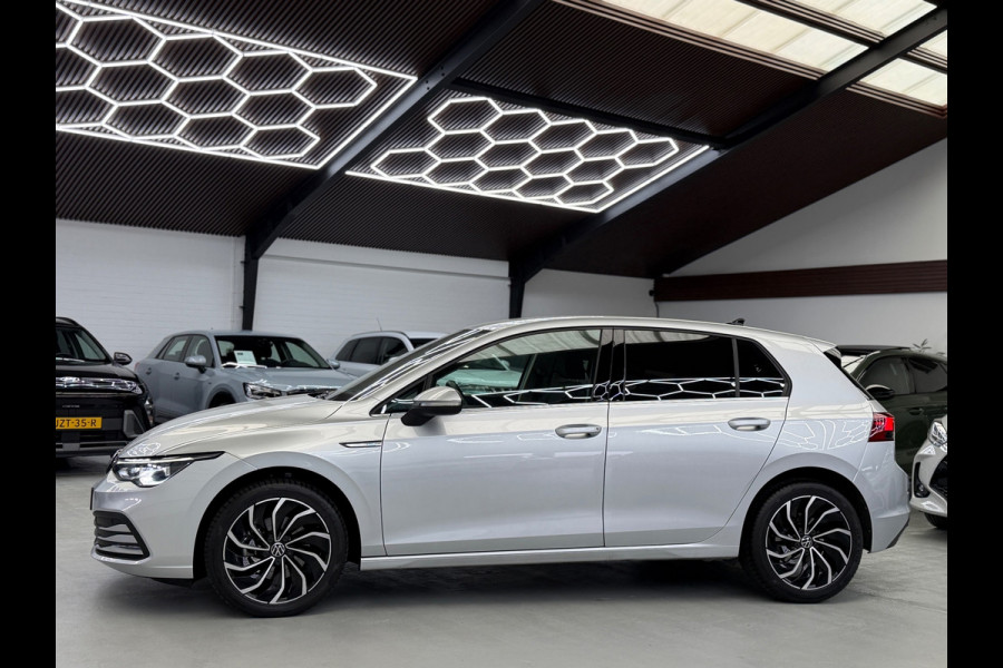 Volkswagen Golf 1.5 eTSI Style Edition Camera CarPlay