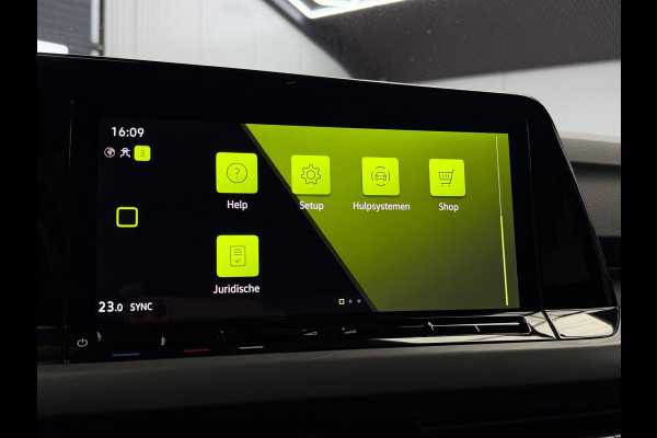 Volkswagen Golf 1.5 eTSI Style Edition Camera CarPlay