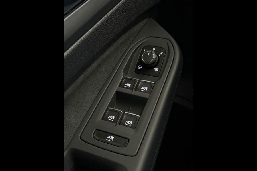 Volkswagen Golf 1.5 eTSI Style Edition Camera CarPlay