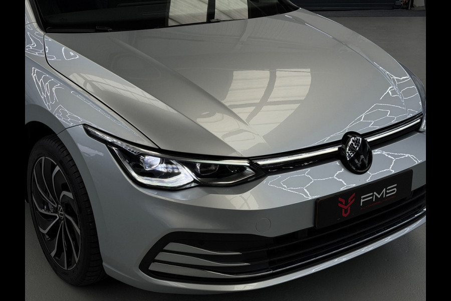 Volkswagen Golf 1.5 eTSI Style Edition Camera CarPlay