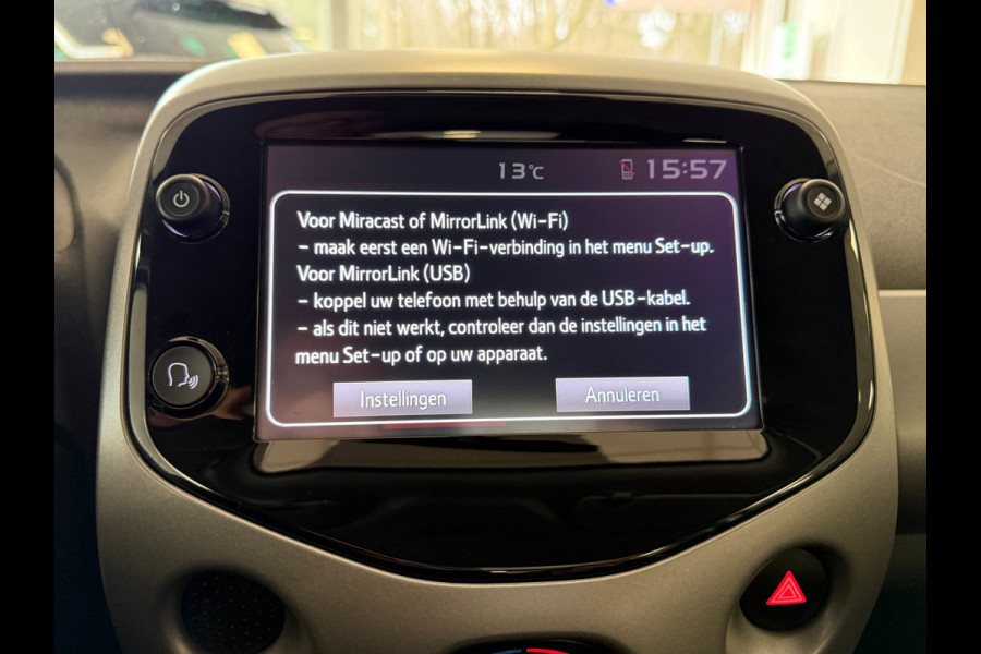 Toyota Aygo 1.0 VVT-i X-Play | Navi | Camera | Airco |