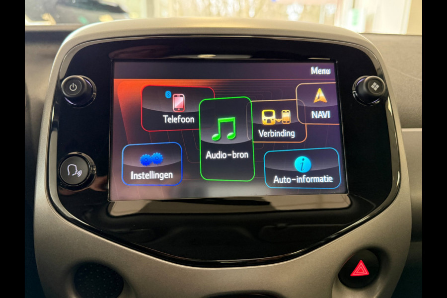 Toyota Aygo 1.0 VVT-i X-Play | Navi | Camera | Airco |