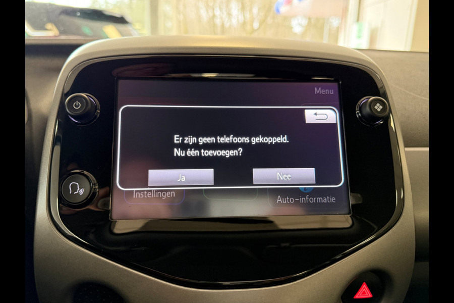 Toyota Aygo 1.0 VVT-i X-Play | Navi | Camera | Airco |