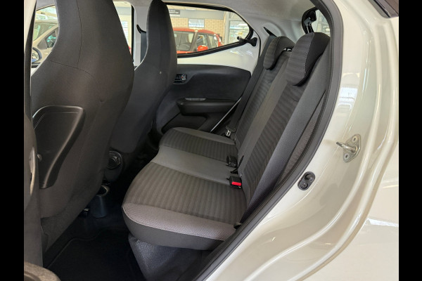 Toyota Aygo 1.0 VVT-i X-Play | Navi | Camera | Airco |