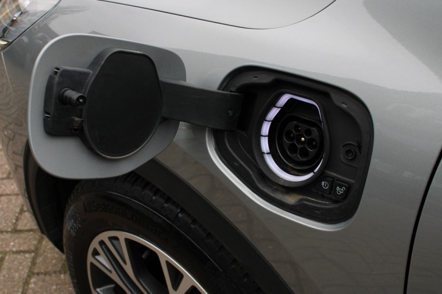 Ford Kuga 2.5 PHEV Titanium | Trekhaak | B&O | Navigatie | Led