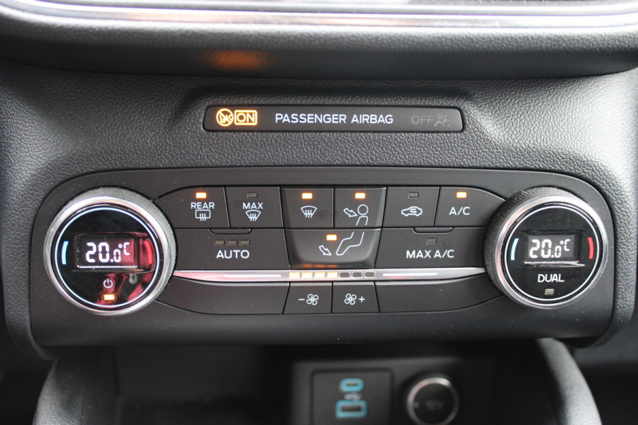 Ford Kuga 2.5 PHEV Titanium | Trekhaak | B&O | Navigatie | Led